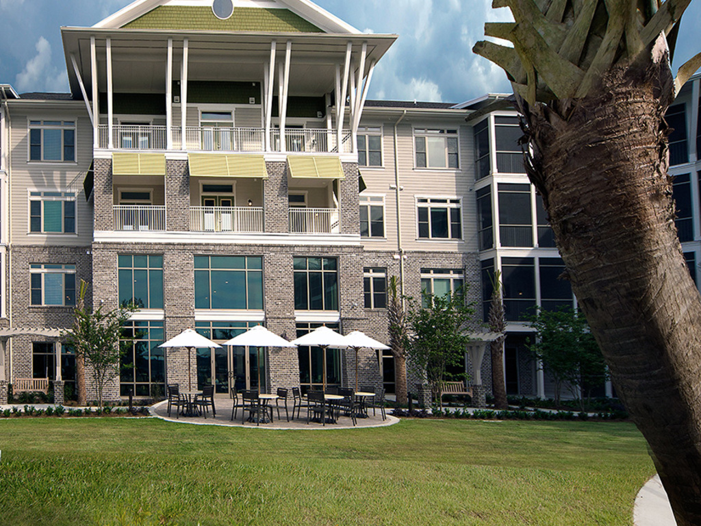 Hilton Head Island, SC Apartments Waterwalk at Shelter Cove Towne
